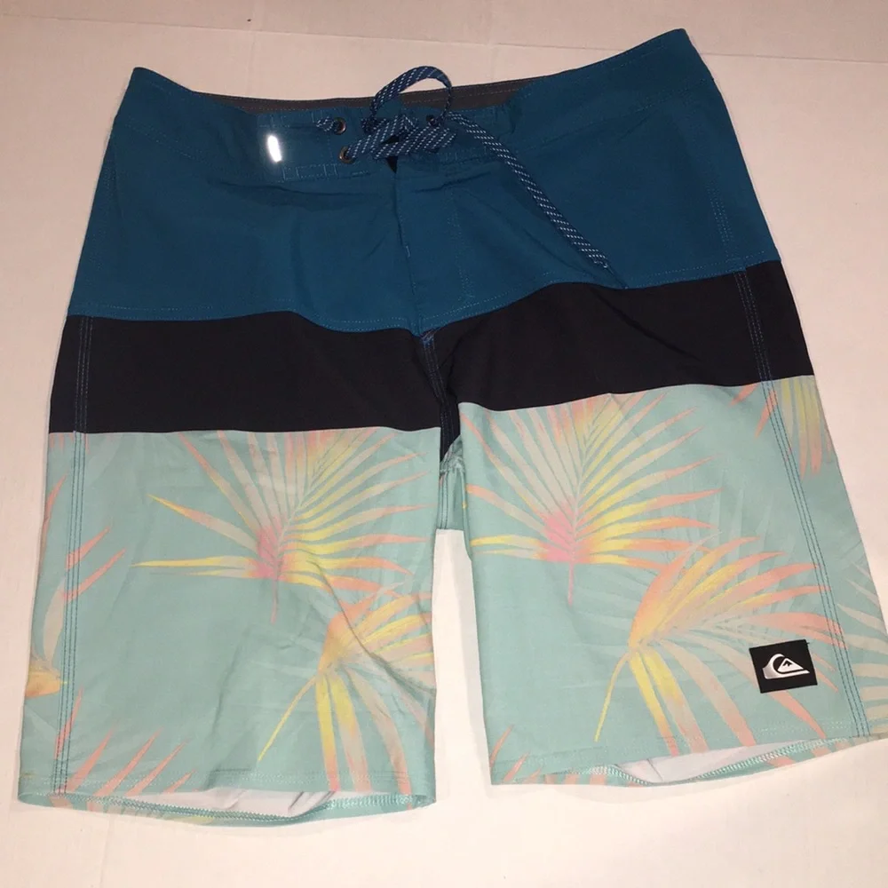 QuickSilver Highline Board Shorts | Size 31